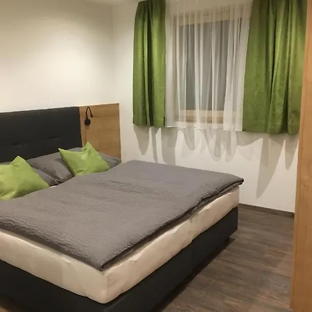 Suot Crapalb Daire *